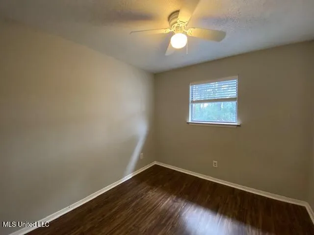 $1,250 | 15251 Parkwood Drive North, Unit A, Gulfport, MS 39503