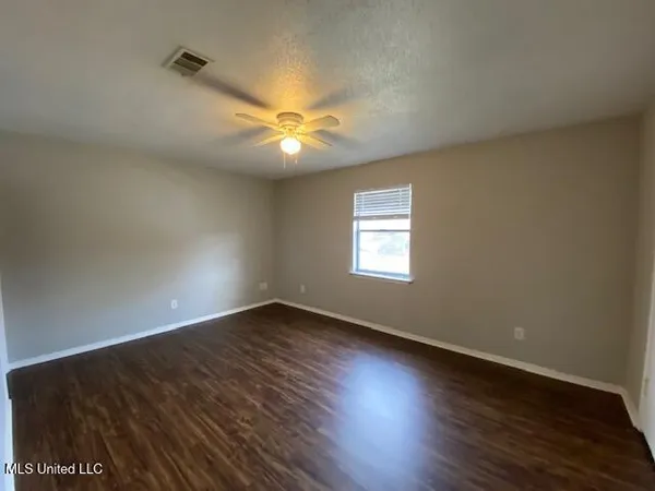 $1,200 | 15251 Parkwood Drive North, Unit A, Gulfport, MS 39503