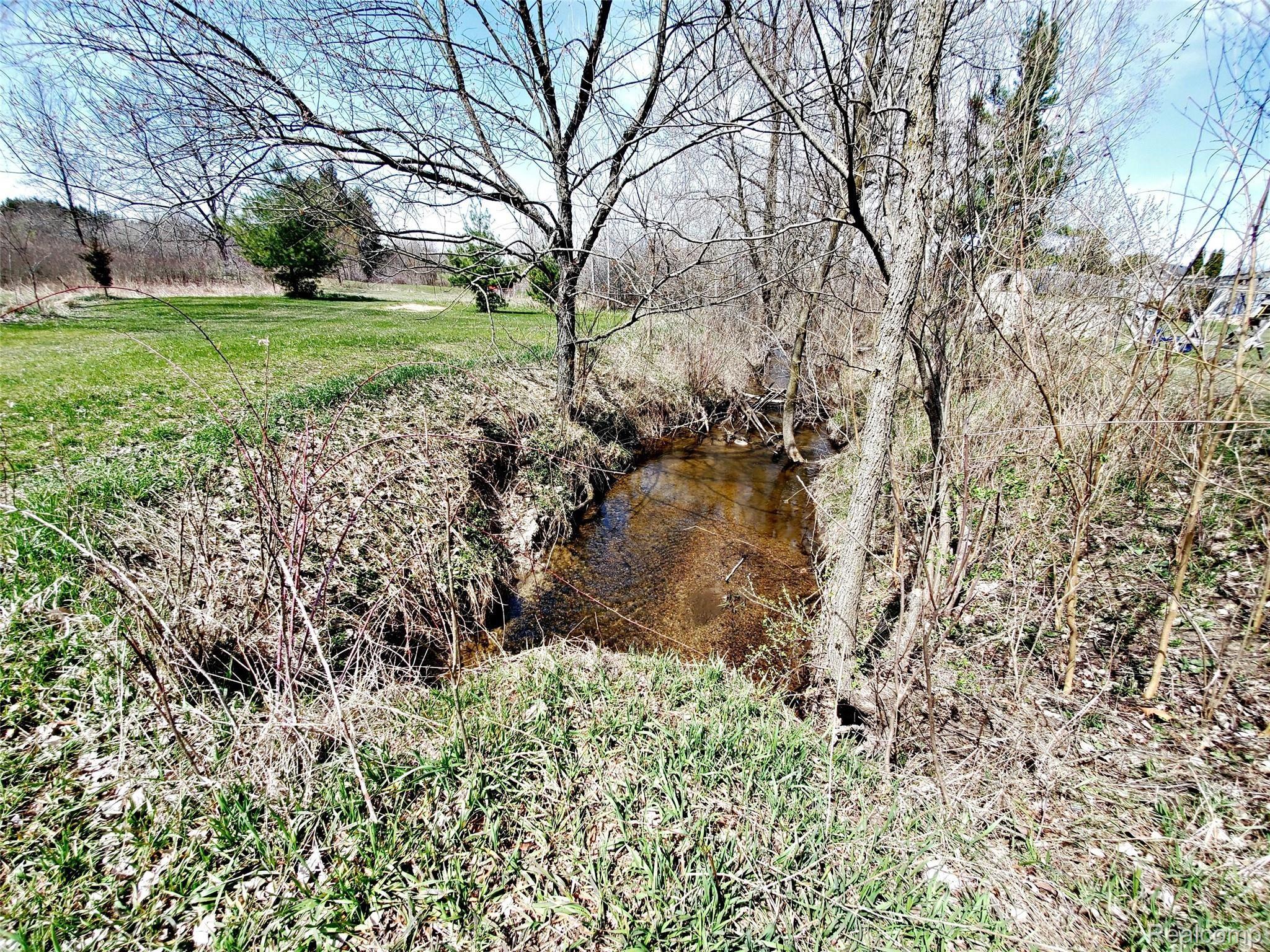 5051 Brigham Road Goodrich, MI 48438 - Photo 6 of 61 6.jpg
