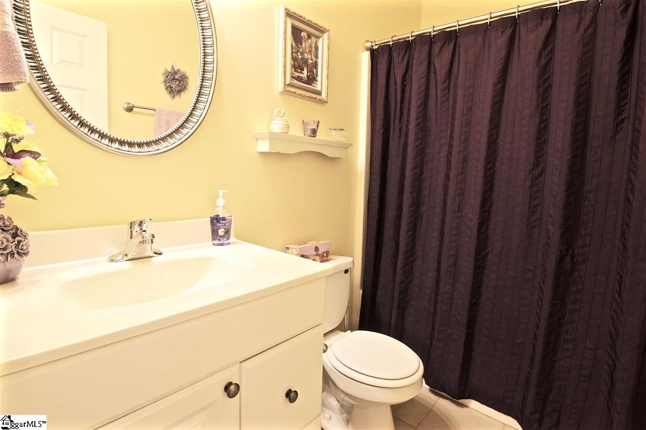 431 Broyles Point Road Townville, SC 29689 - Photo 13 of 25 Gallery Image 13