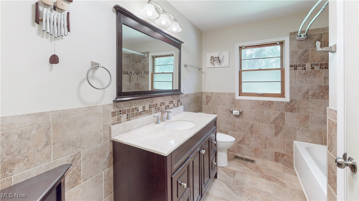 34775 Aurora Road Solon, OH 44139 - Photo 14 of 28