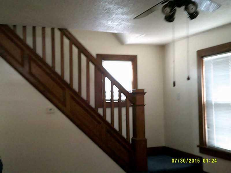 822 Bower Hill Road Bridgeville, PA 15017 - Photo 5 of 24 Living Room.