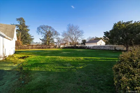 a view of a golf course