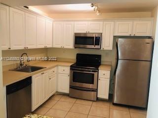 711 North Pine Island Road, Unit 407 Plantation, FL 33324 - Photo 5 of 10