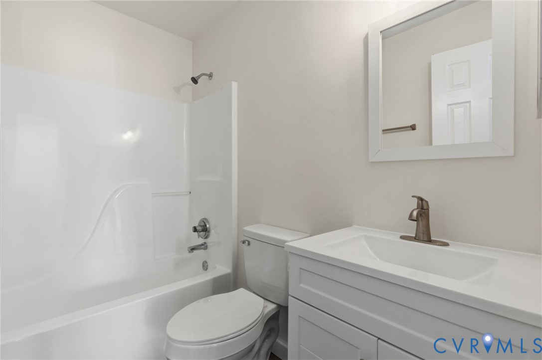 3230 Ransom Hills Road North Chesterfield, VA 23237 - Photo 22 of 27 Renovated primary bathroom with new flooring, new