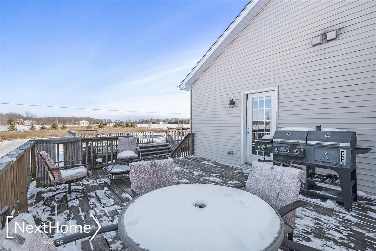 11252 Potter Road Flushing, MI 48433 - Photo 4 of 37 50033559-3.JPG