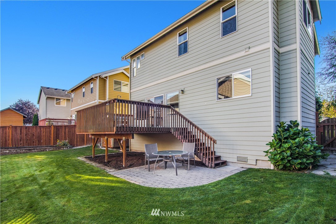 2000 Northeast 16th Street Renton, WA 98056 - Photo 22 of 25