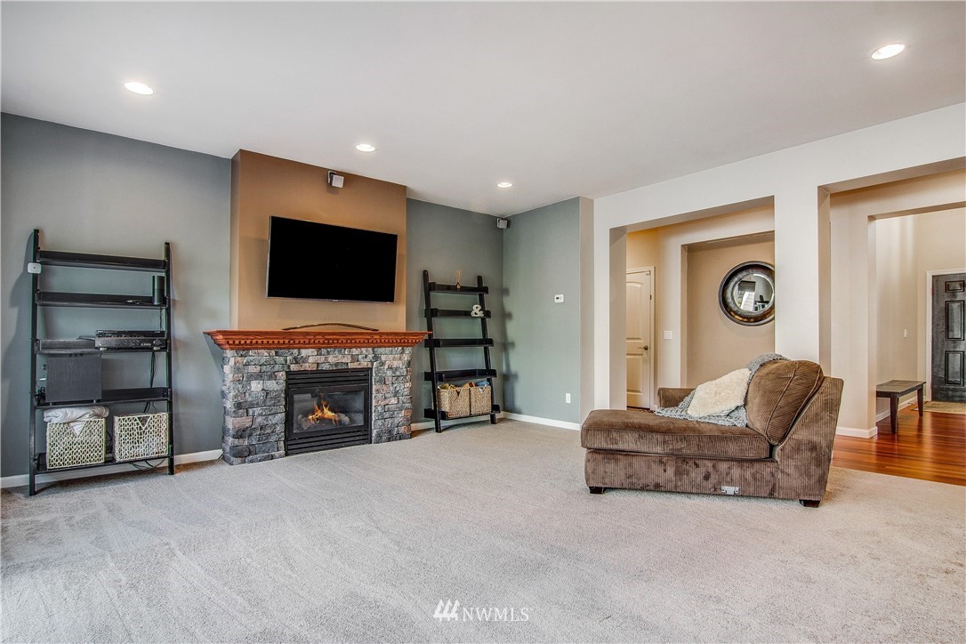 2000 Northeast 16th Street Renton, WA 98056 - Photo 8 of 25