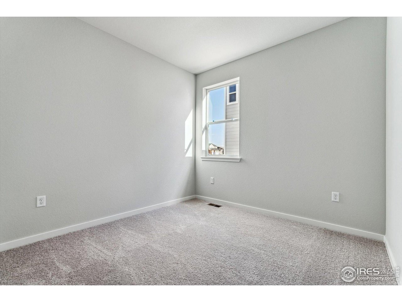 866 Mesic Lane Windsor, CO 80550 - Photo 7 of 32