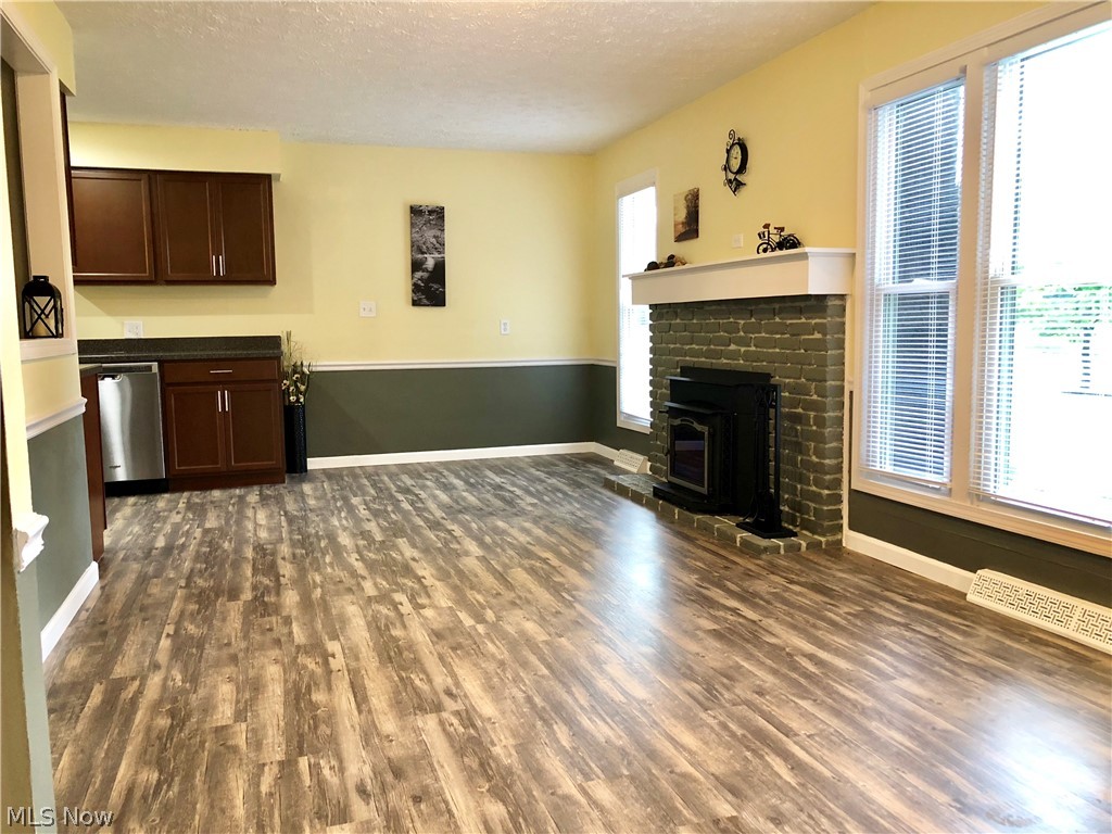 4449 Lynn Road Ravenna, OH 44266 - Photo 4 of 23 Gallery Image 4