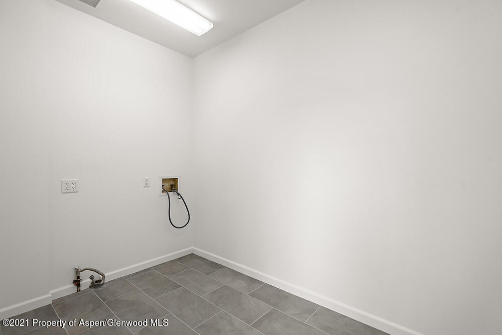 400 Medicine Bow Road Aspen, CO 81611 - Photo 40 of 58 Laundry Room