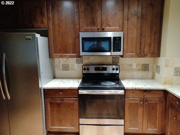 71535 Fishhawk Road Birkenfeld, OR 97016 - Photo 17 of 22 Gallery Image 17