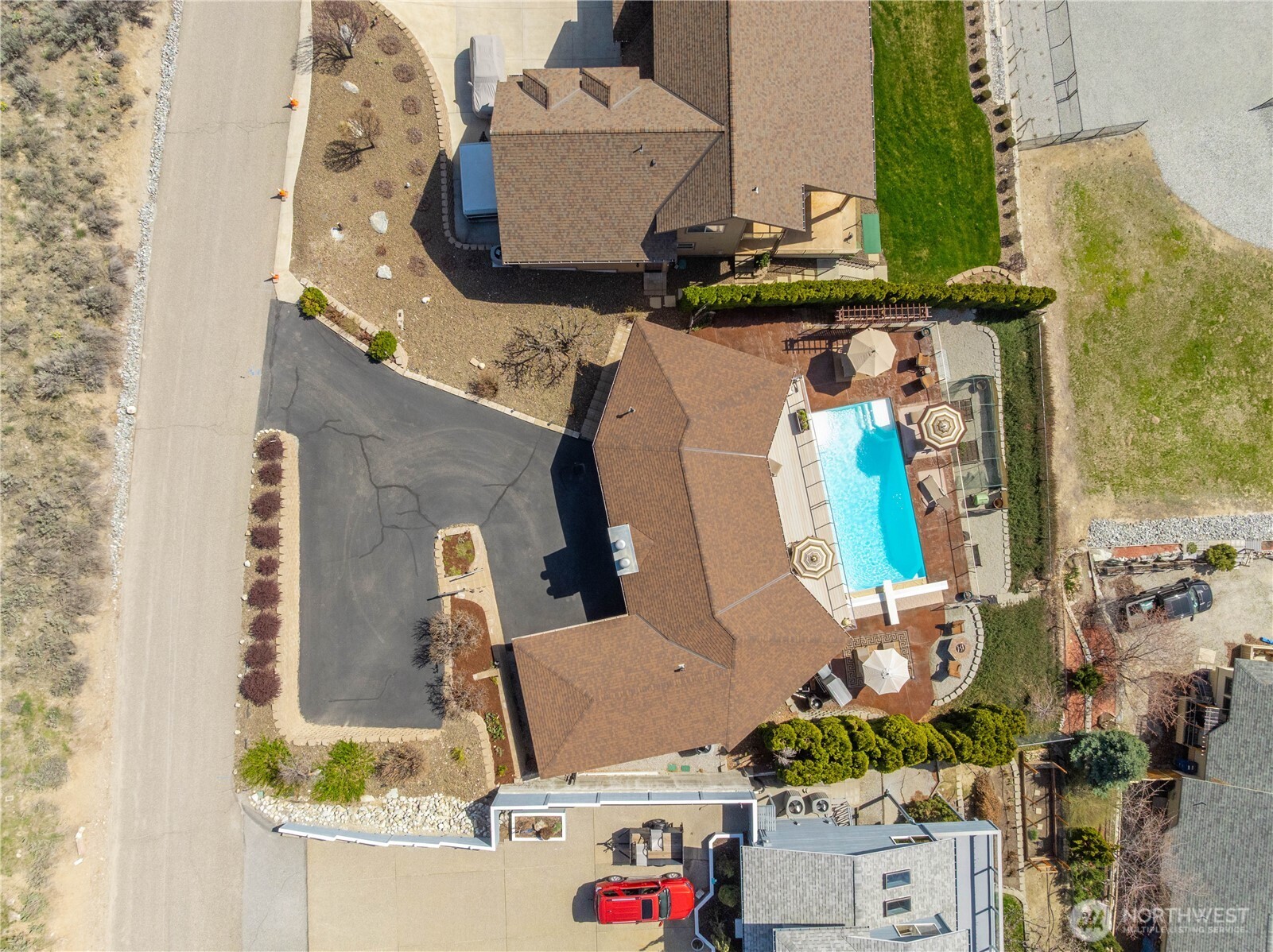 217 Riviera Drive Chelan, WA 98816 - Photo 30 of 38 an aerial view of houses with outdoor space