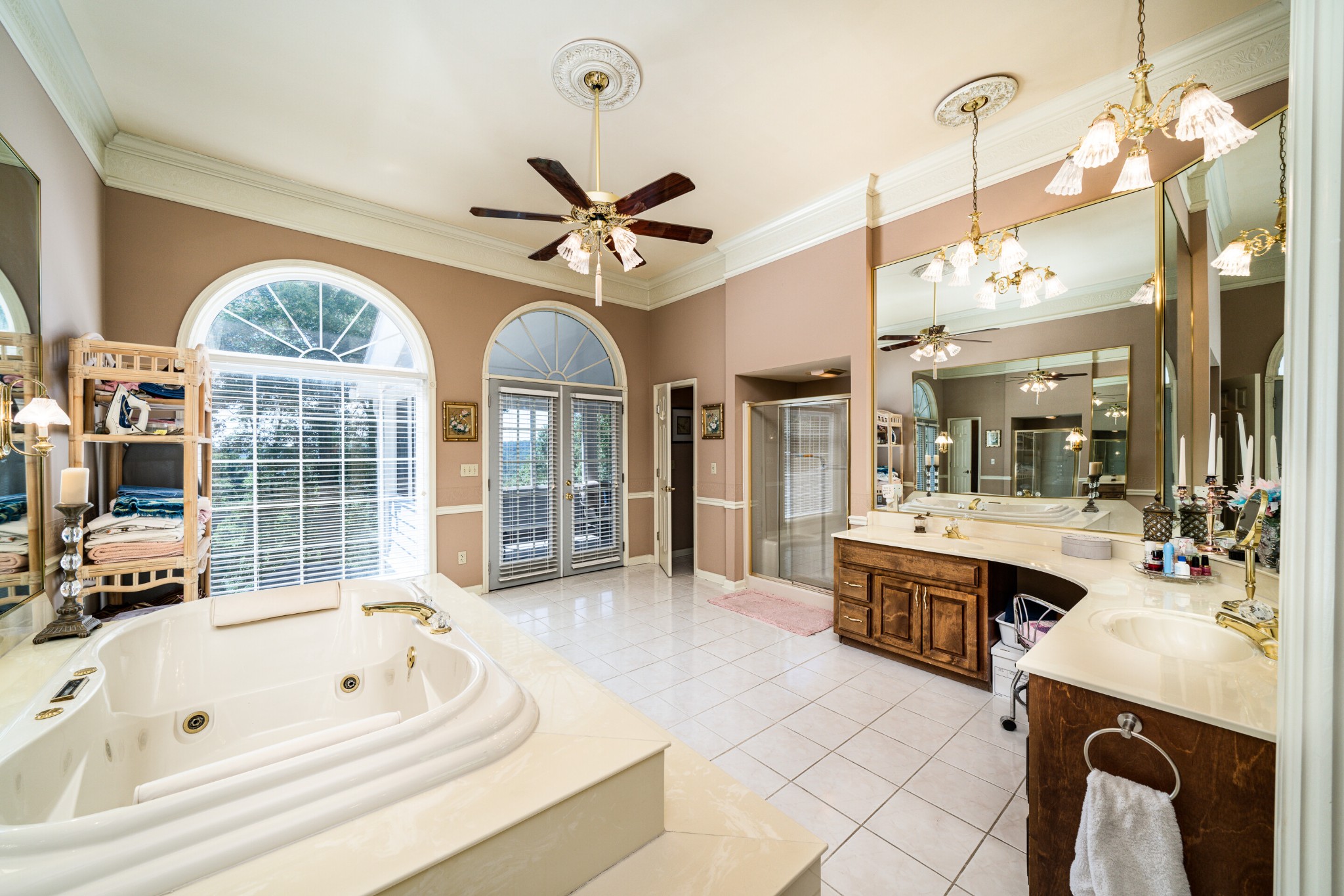 1933 Back Bone Road Sparta, TN 38583 - Photo 26 of 42 a large spacious bathroom with a large tub and sink