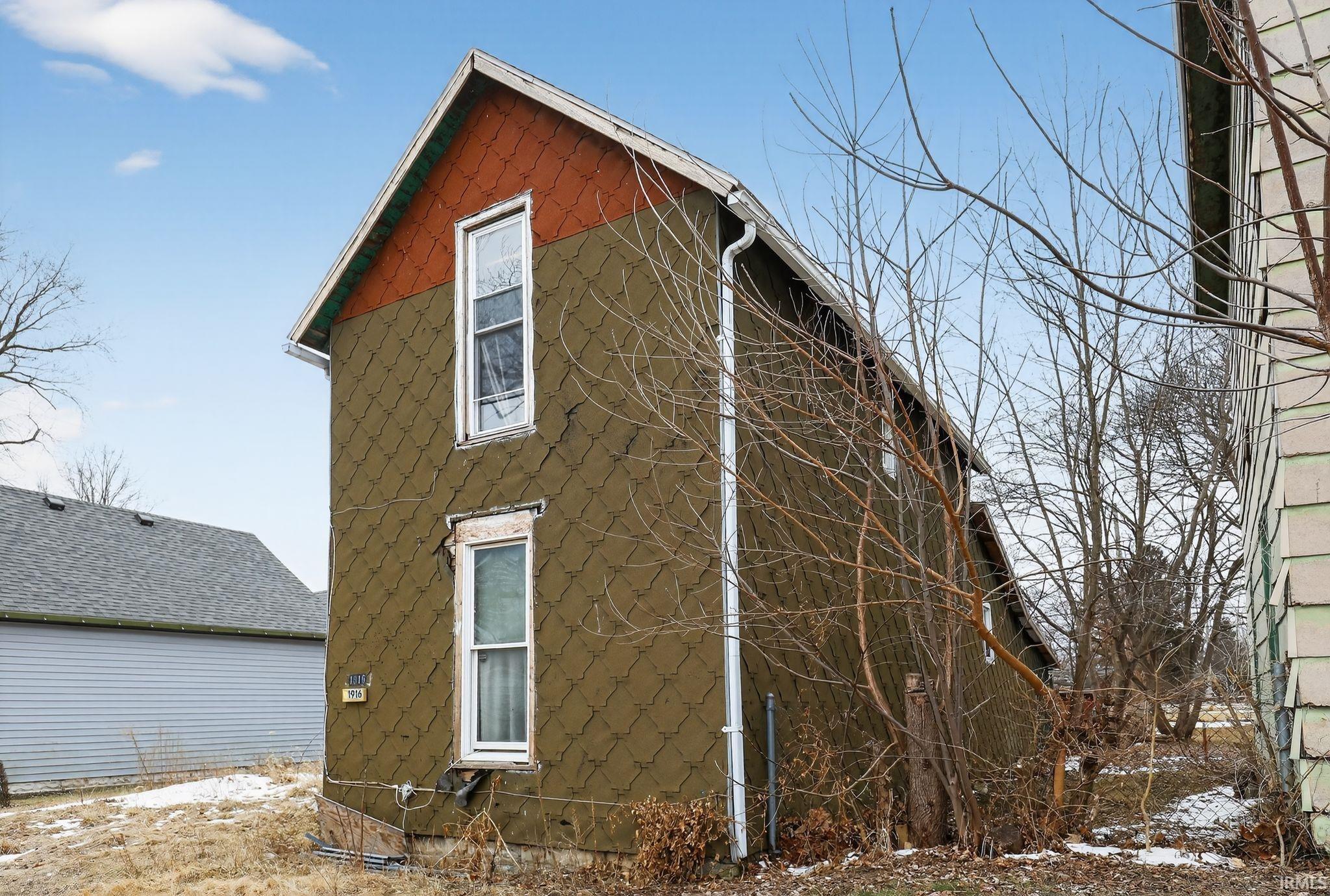 1916 South George Street Marion, IN 46953 - Photo 1 of 14