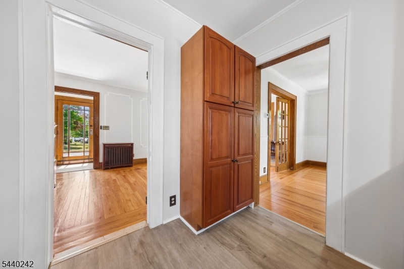 659 Raritan Road Cranford, NJ 07016 - Photo 13 of 36