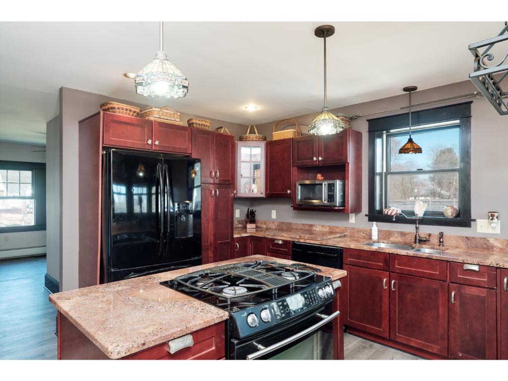 11 Fairway Avenue Rochester, NH 03867 - Photo 14 of 34