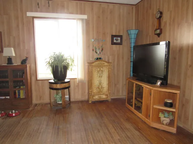 $192,500 | 23185 Sundberg Avenue, Brewster, MN 56119