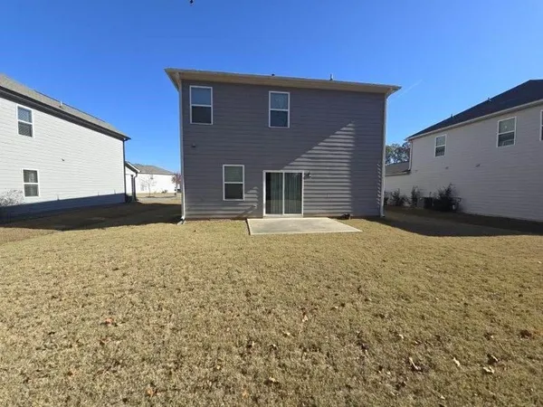 a view of a yard
