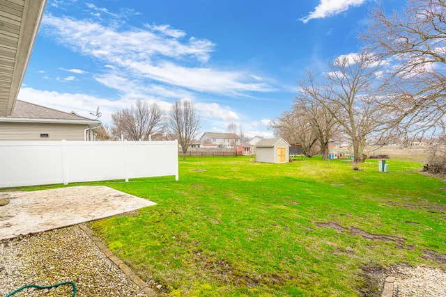 $1,300 | 250 South McGinty Street, Diamond, IL 60416