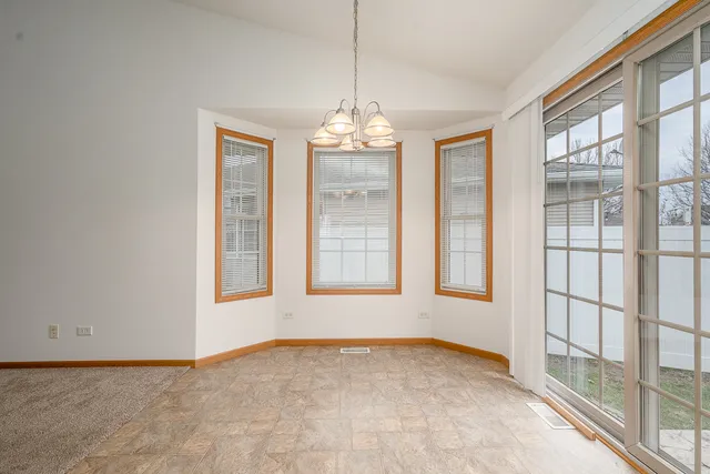 $1,300 | 250 South McGinty Street, Diamond, IL 60416