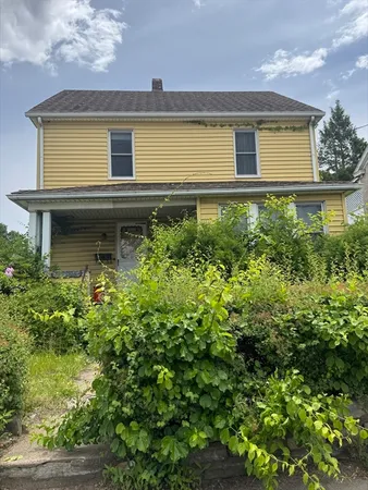 $160,000 | 220 South Street, Holyoke, MA 01040