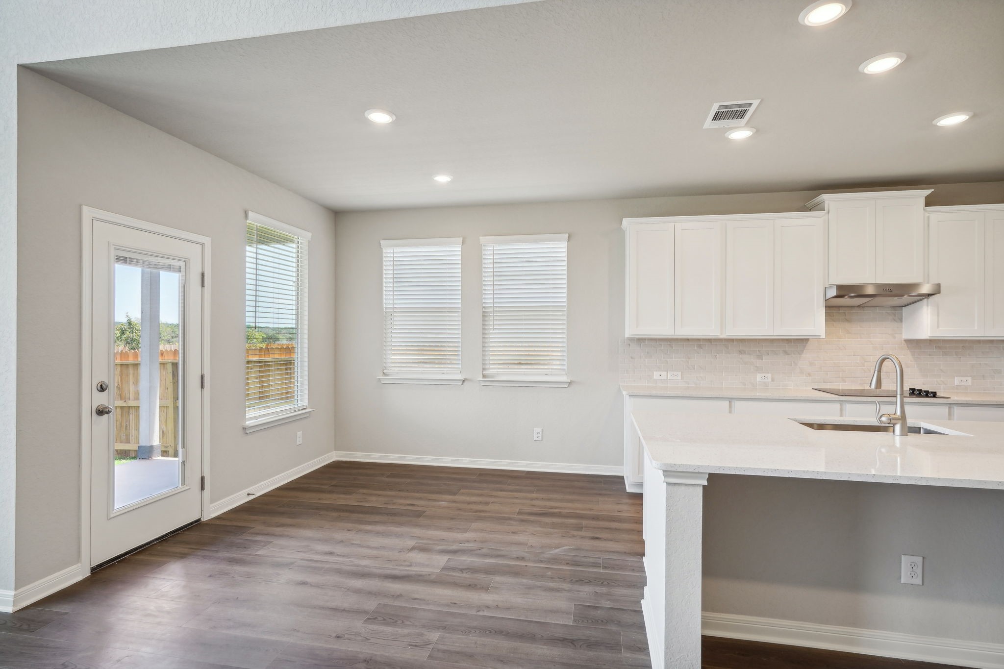 5526 Knight Court Rosenberg, TX 77471 - Photo 13 of 46