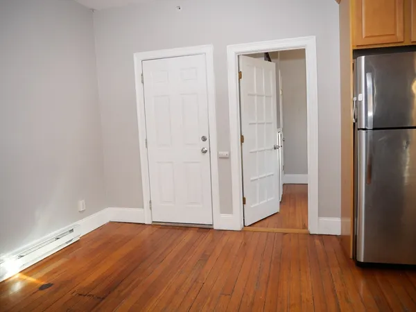 $3,100 | 14 Chestnut Hill Avenue, Unit 3, Boston, MA 02135