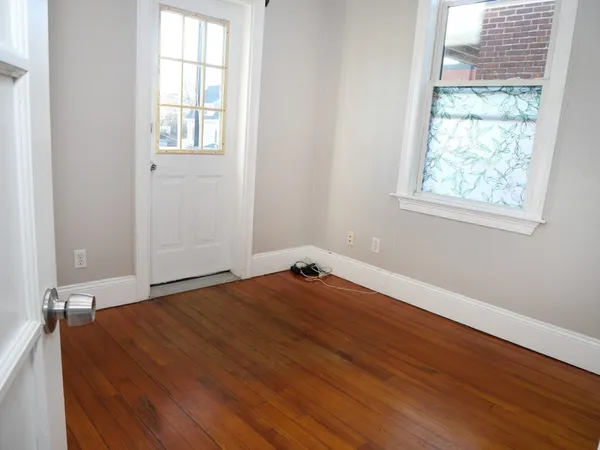 $3,100 | 14 Chestnut Hill Avenue, Unit 3, Boston, MA 02135