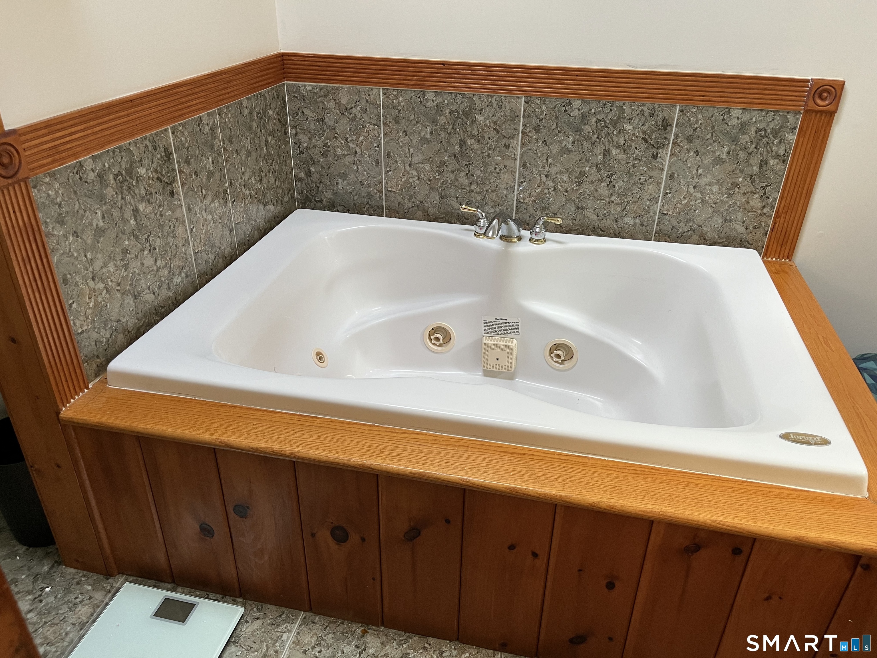 11 Marcy Road Bridgeport, CT 06606 - Photo 7 of 19 a bathroom with a bathtub
