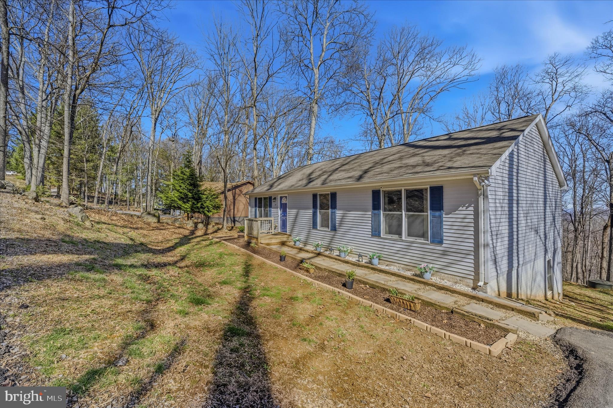 167 Pocahontas Road Front Royal, VA 22630 - Photo 2 of 55 Front Yard