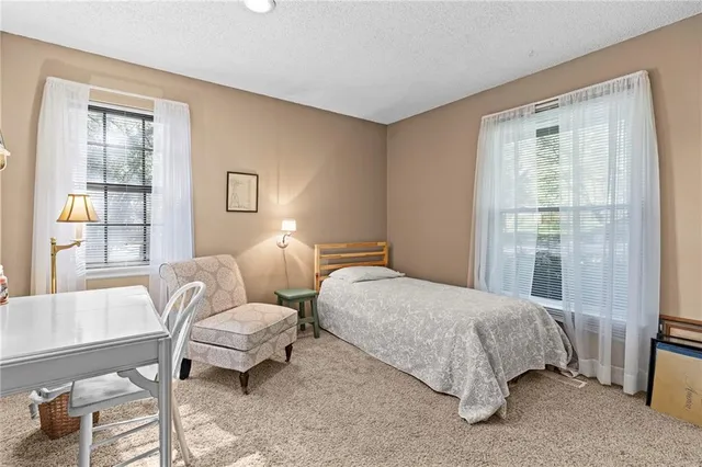 $375,000 | 8919 Greenway Lane, Lenexa, KS 66215