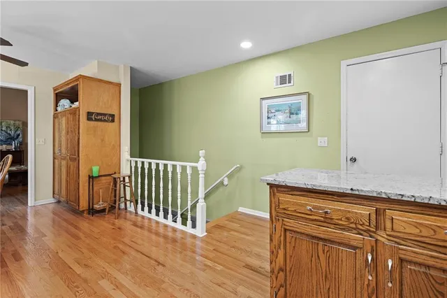 $375,000 | 8919 Greenway Lane, Lenexa, KS 66215