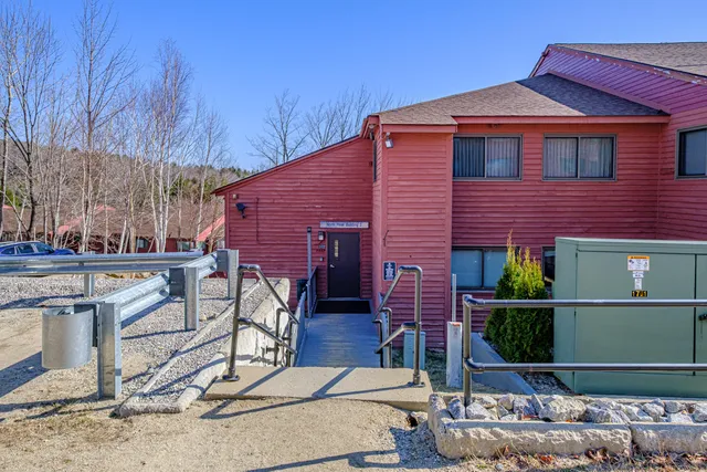 $530,000 | 372 Skiway Road, Unit 204, Newry, ME 04261