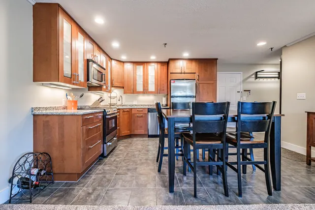 $530,000 | 372 Skiway Road, Unit 204, Newry, ME 04261