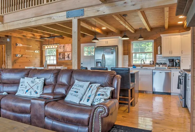 $735,000 | 27 Headlands Road, Winchester, NH 03470