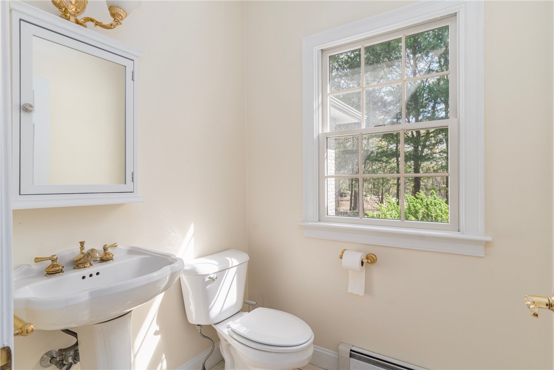 4 Christopher Drive Lincoln, RI 02865 - Photo 16 of 47