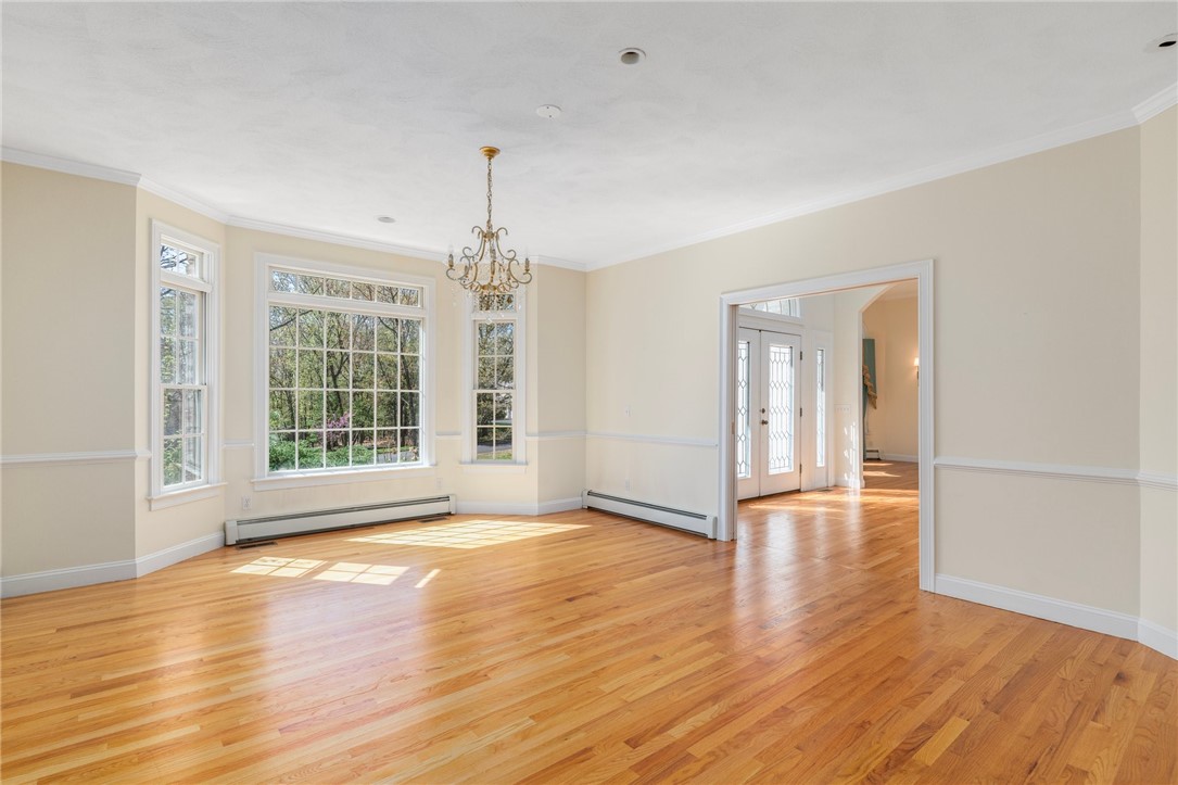 4 Christopher Drive Lincoln, RI 02865 - Photo 19 of 47