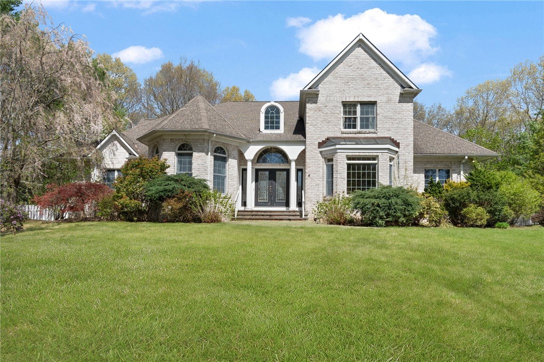 4 Christopher Drive Lincoln, RI 02865 - Photo 3 of 47