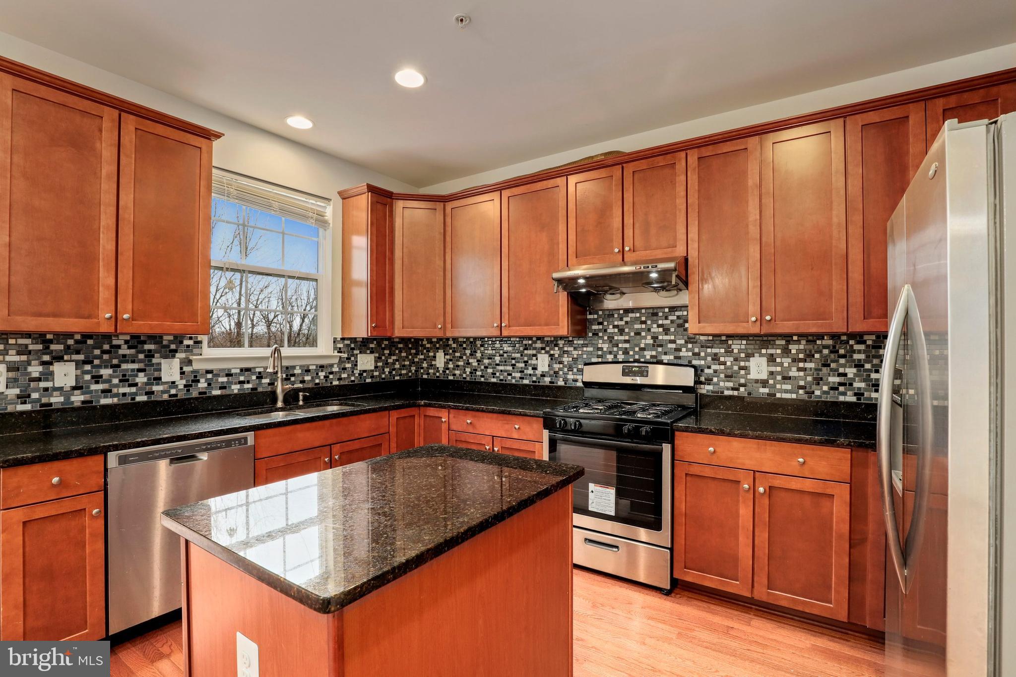 653 Tivoli Road Frederick, MD 21703 - Photo 12 of 32