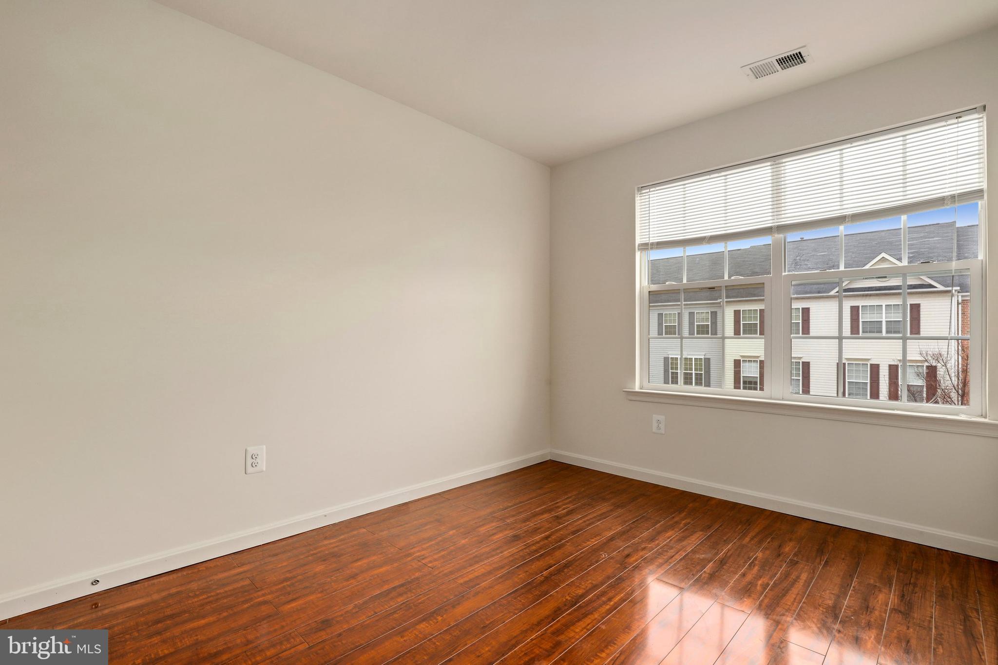 653 Tivoli Road Frederick, MD 21703 - Photo 18 of 32