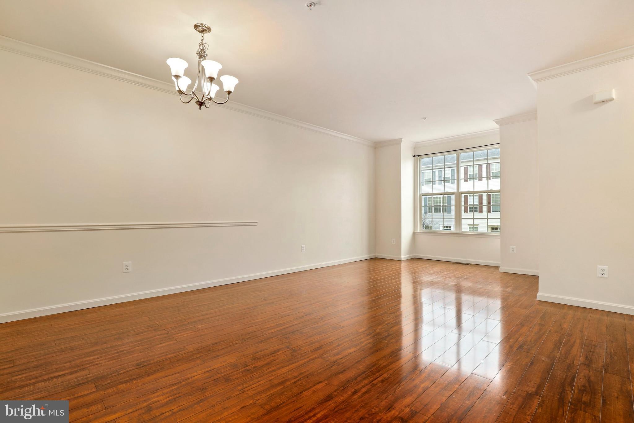 653 Tivoli Road Frederick, MD 21703 - Photo 7 of 32