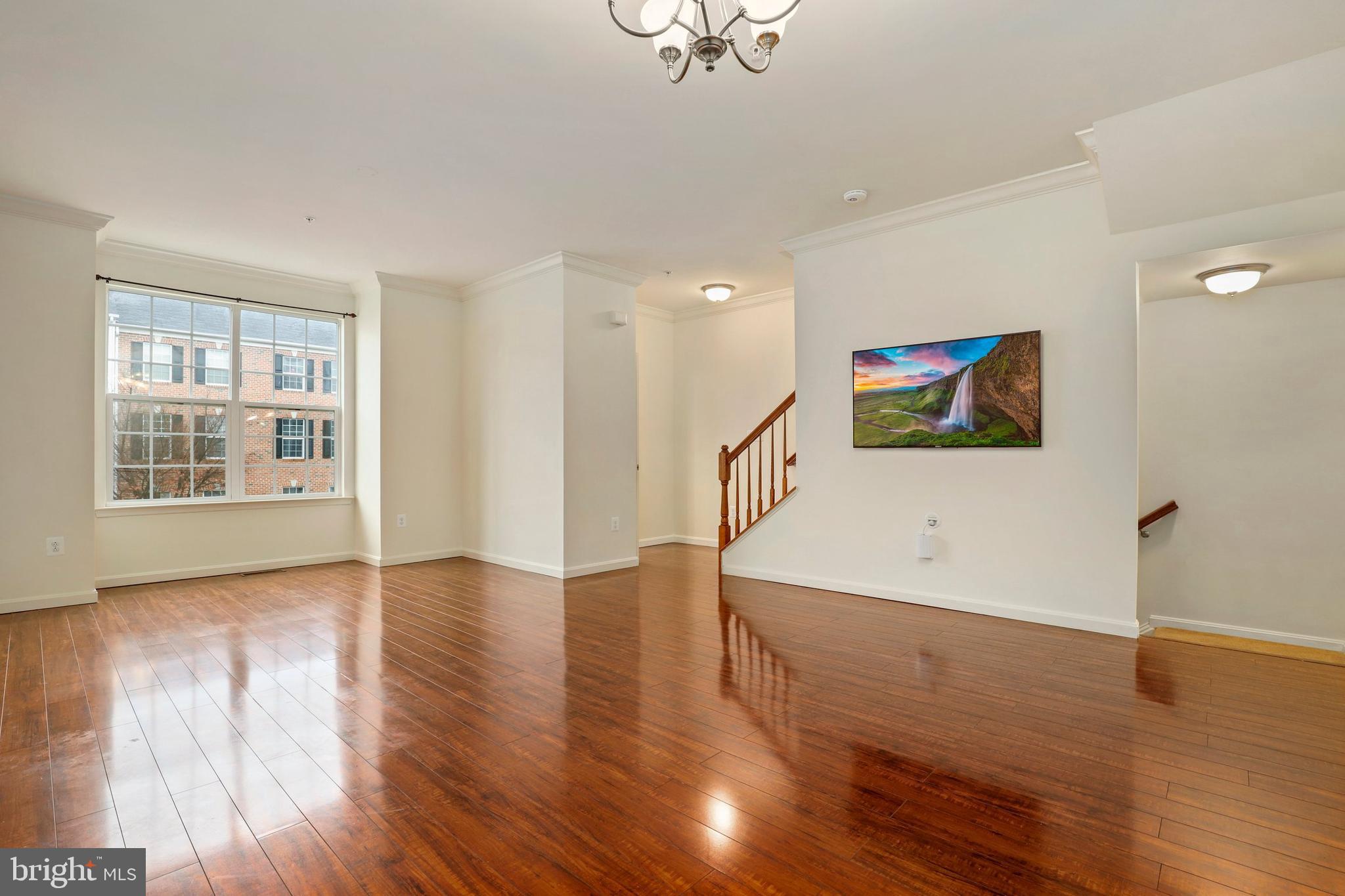 653 Tivoli Road Frederick, MD 21703 - Photo 8 of 32