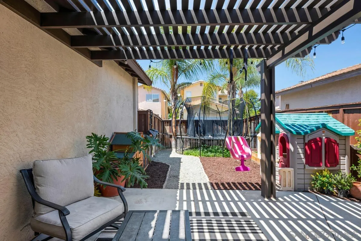 39537 Tischa Drive Temecula, CA 92591 - Photo 23 of 35 a view of porch with seating space