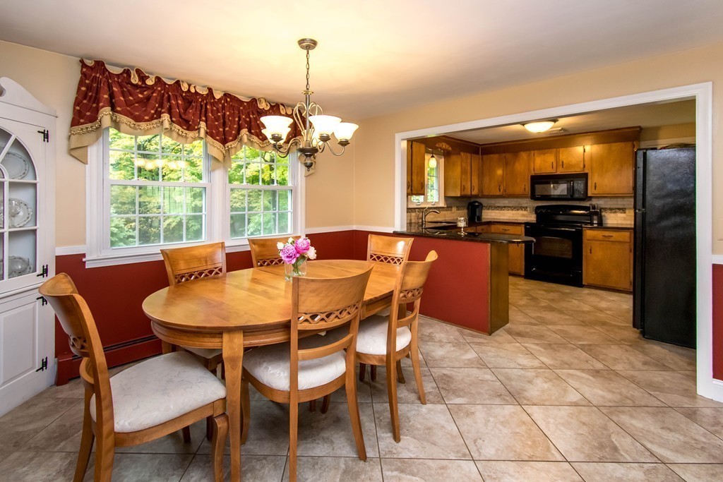 22 Crest Road Monson, MA 01057 - Photo 5 of 24