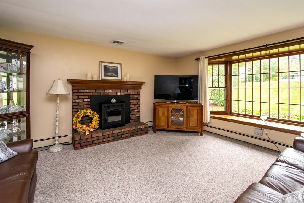 22 Crest Road Monson, MA 01057 - Photo 10 of 24