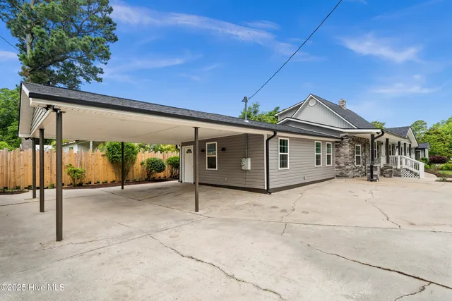 $309,000 | 705 Bullard Street, Roseboro, NC 28382