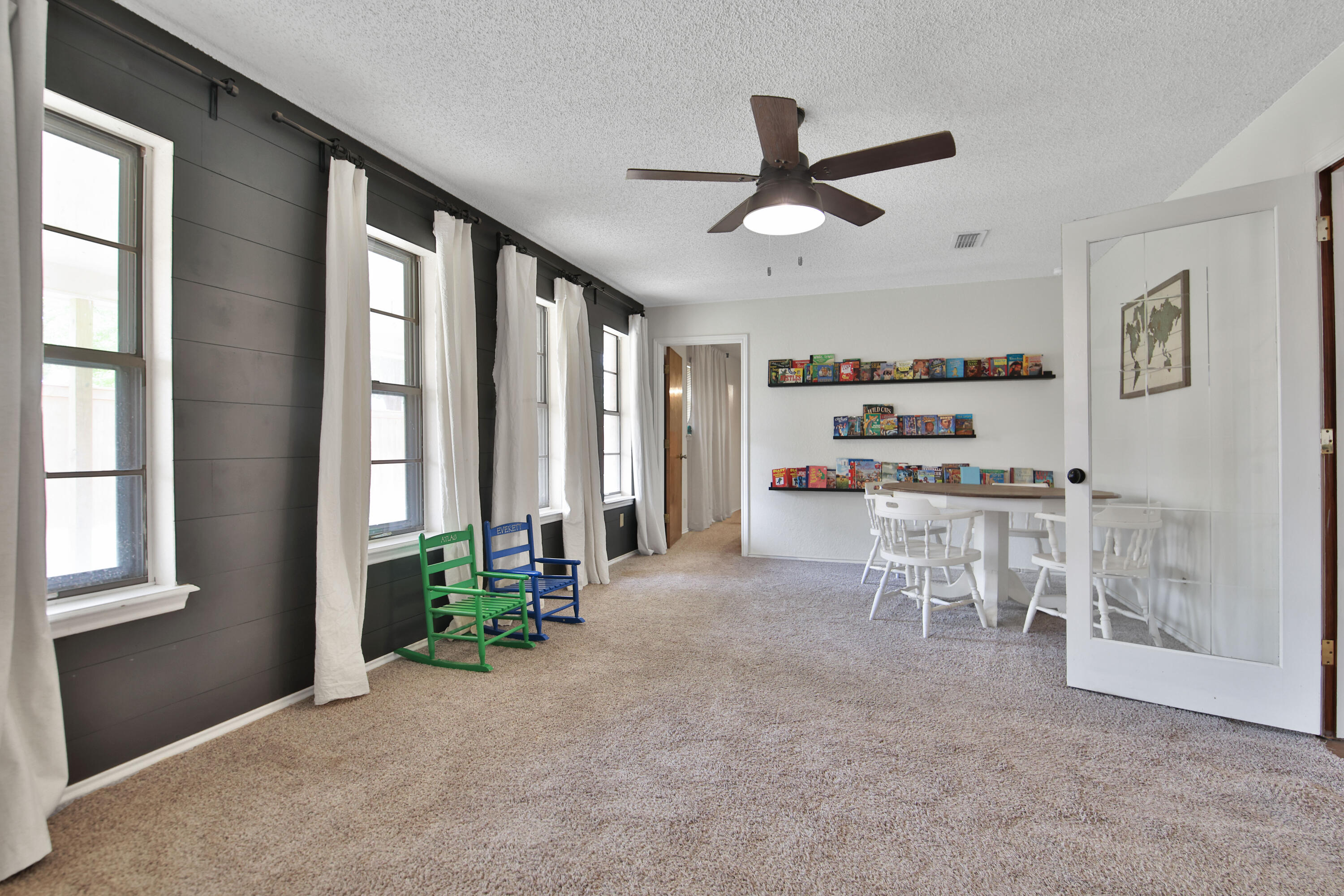 3406 93rd Street Lubbock, TX 79423 - Photo 10 of 33 Sunroom