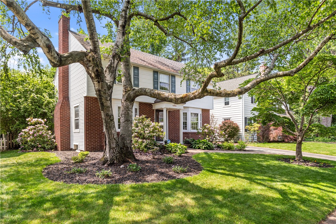 27 Covington Road Irondequoit, NY 14617 - Photo 10 of 43