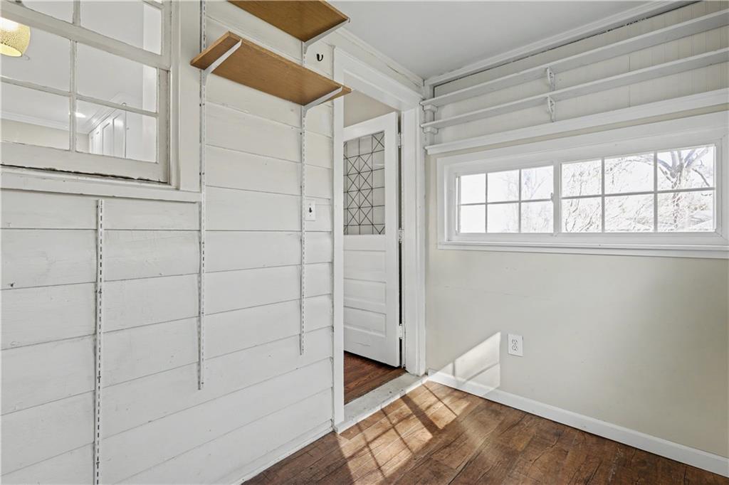 6915 Reeds Road Prairie Village, KS 66208 - Photo 20 of 47